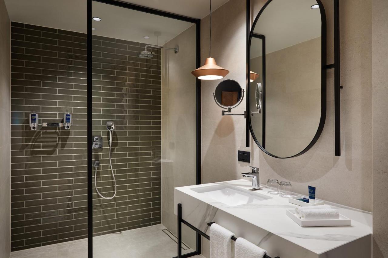 Four Points By Sheraton Prishtina City Laplje Selo Exterior photo